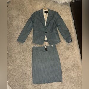 Banana Republic women's one-button blazer with matching skirt NWT blazer 6 skt 4